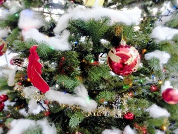 クリスマス飾りを簡単手作り♪毛糸と風船を使った意外な作り方はコレ